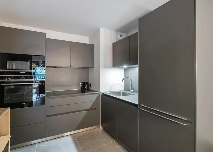 Cosy A Rochebrune, Piscine Et Parking - Fr-1-569-58 Megève