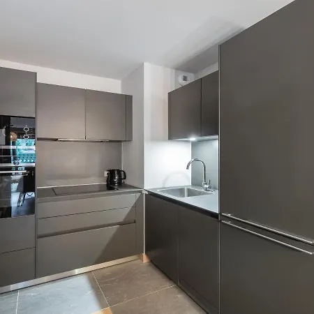 Cosy A Rochebrune, Piscine Et Parking - Fr-1-569-58 Megève