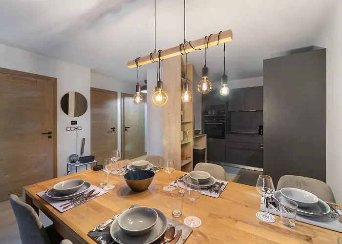 Cosy A Rochebrune, Piscine Et Parking - Fr-1-569-58 *